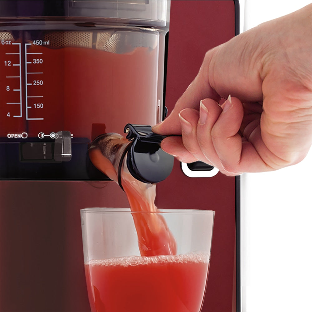 Omega VSJ843QR Juicer, Red