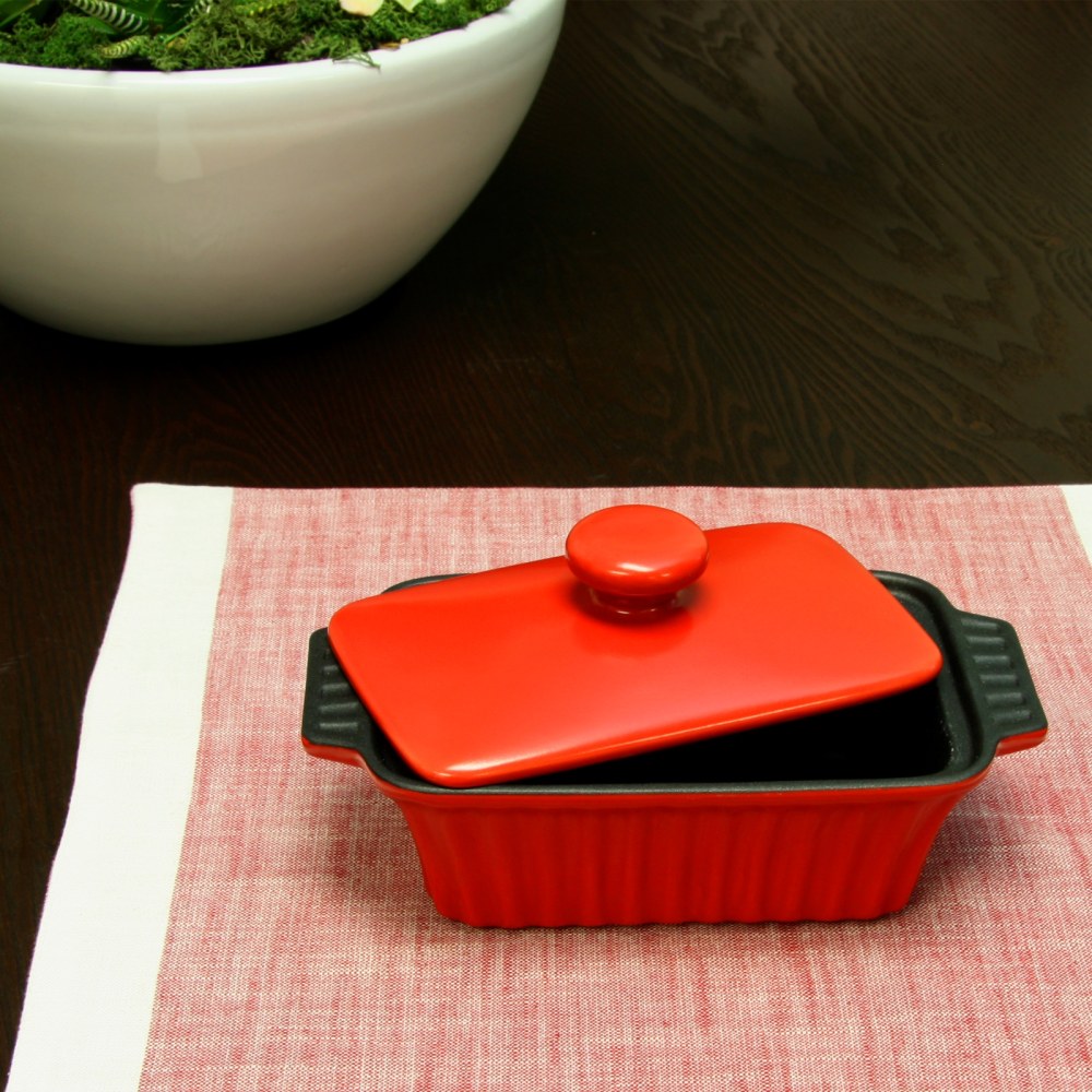 Crock-Pot Denhoff Non-Stick Ribbed Casserole Dish, 8-1/2in, Red