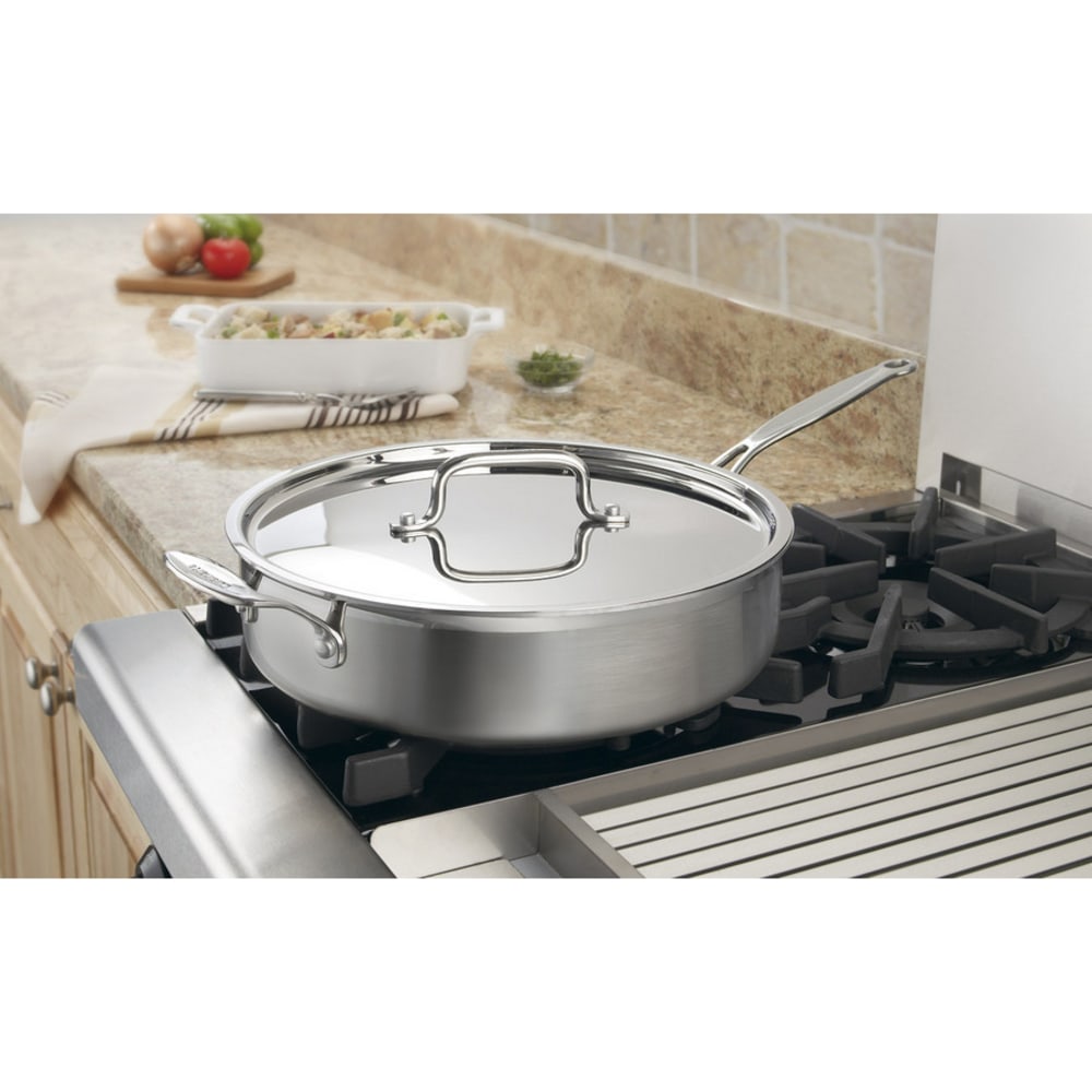 Cuisinart 5-1/2 Qt. Saute - 5.5 quart Saute, Lid - Stainless Interior, Aluminum, Stainless Steel Exterior - Dishwasher Safe - Oven Safe