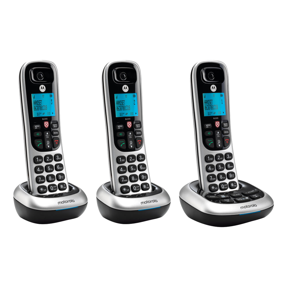 Motorola CD4013 3-Handset Cordless Telephone Set With Digital Answering System, Silver