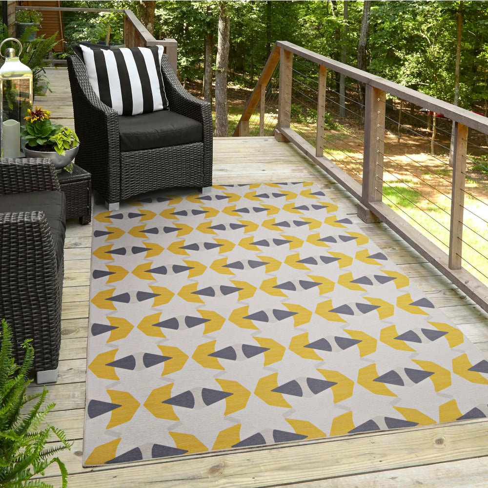 Linon Washable Outdoor Area Rug, Margo, 5ft x 7ft, Ivory/Yellow