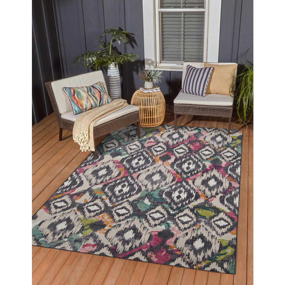 Linon Washable Outdoor Area Rug, Capner, 5ft x 7ft, Ivory/Charcoal